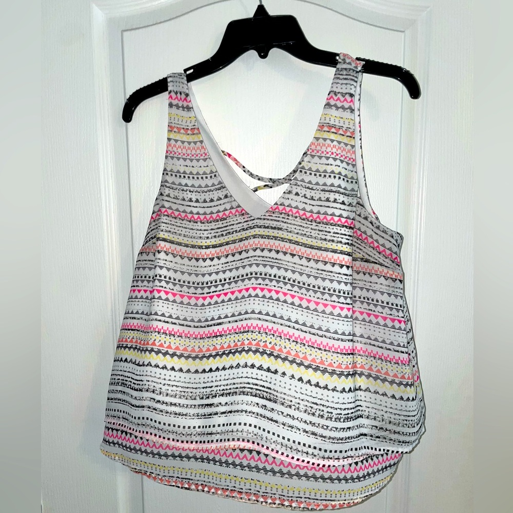 EUC Women’s Candies Cropped Tank Top Size L